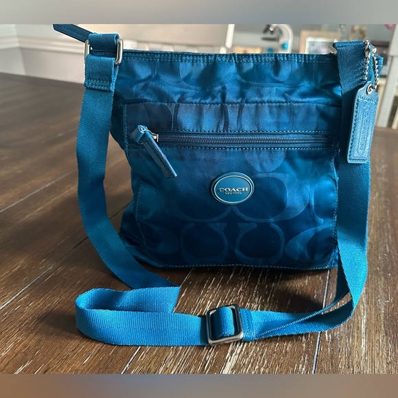 Coach signature logo cross body bag - Picture 12 of 13